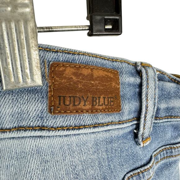 Judy Blue Light Wash High Rise Destroyed Distressed Ankle Fit Stretchy Jeans 20W - Picture 7 of 9